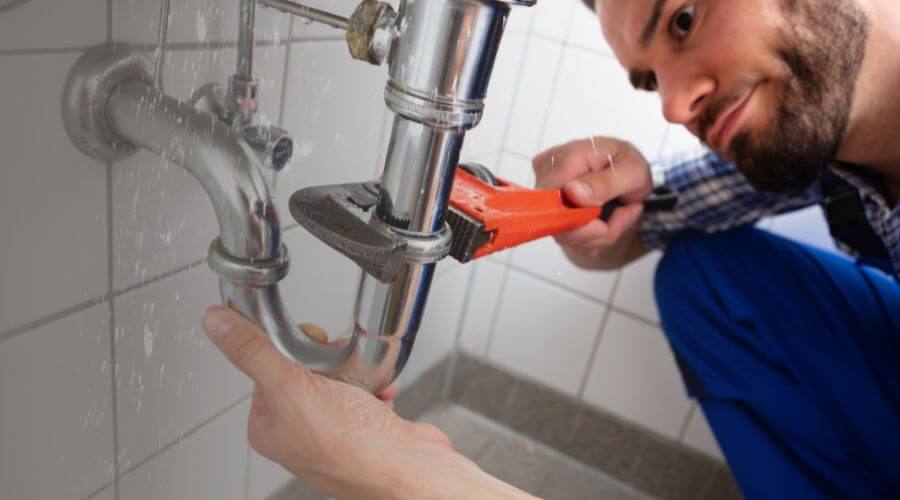 Professional same day plumber services in Modoc, IN